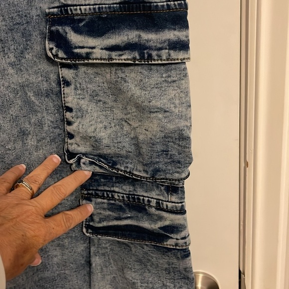 Refuge Baggy OVERSIZED‎ 12” wide leg Cargo women’s L pocket Jeans heavy wash NWT - Picture 5 of 16